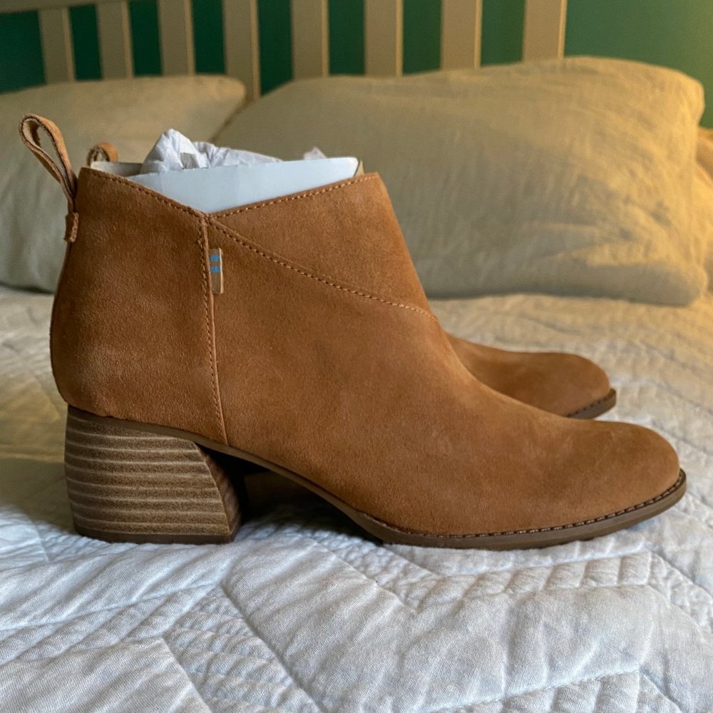 Women's Suede Booties (TOMS)